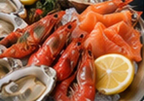 Coastal Celebration platter with oysters, prawns and smoked salmon.
