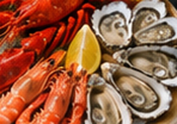 Festive Feast platter with lobster, prawns and oysters.