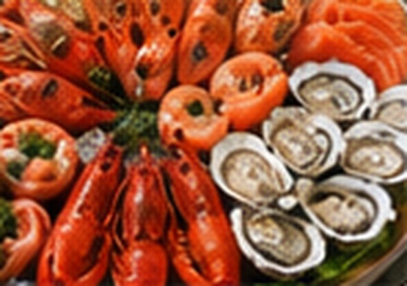 Aptus Christmas Deluxe platter with two lobsters and king prawns.